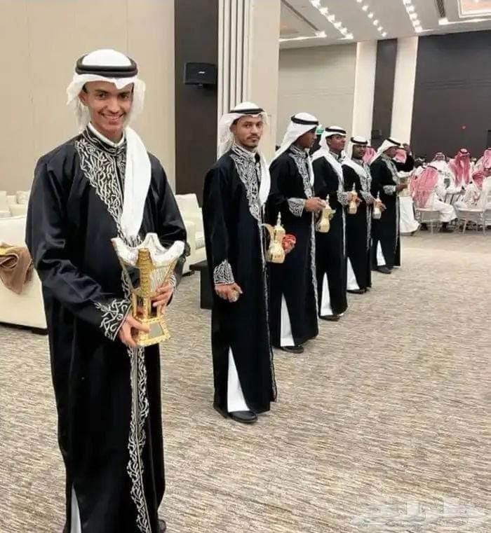 قهوجي وصبابين لخدمة الضيافة العربية في جميع المناسبات بأداء احترافي وجودة عالية